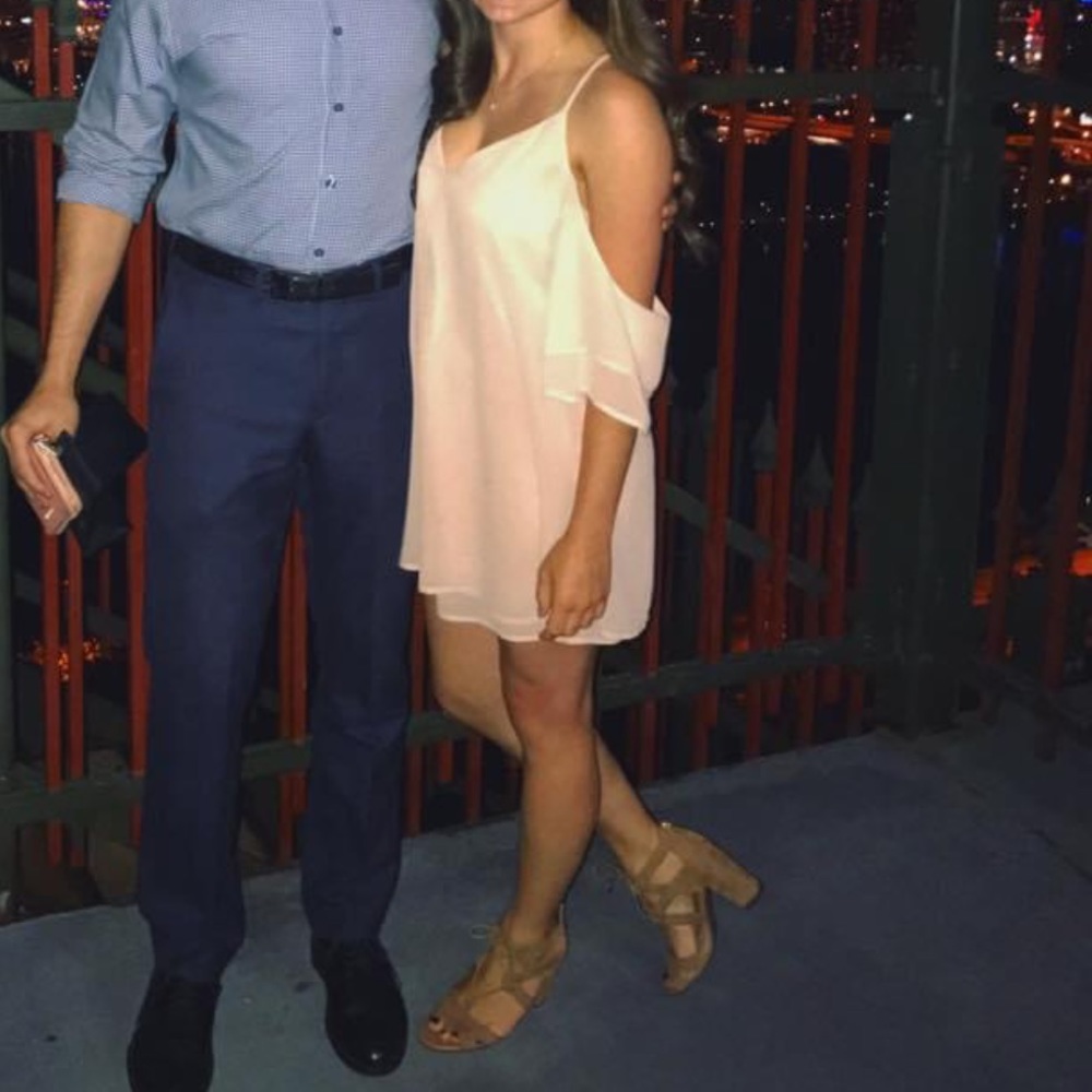 XS Tobi - Off-the-Shoulders Shift Mini Dress